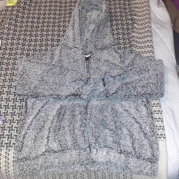 Women's Faux Fur Full Zip Lined Hooded Coat Jacket Grey Plus Size 2x NWOT - Picture 2 of 11